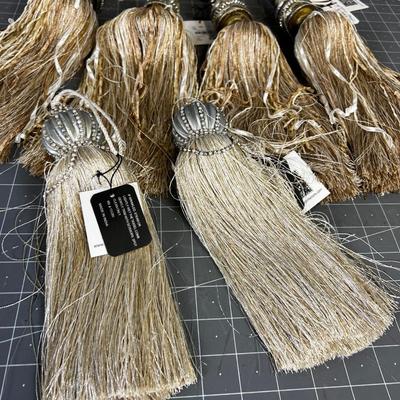 Decorative Tassels (6) 4 and 2 Styles