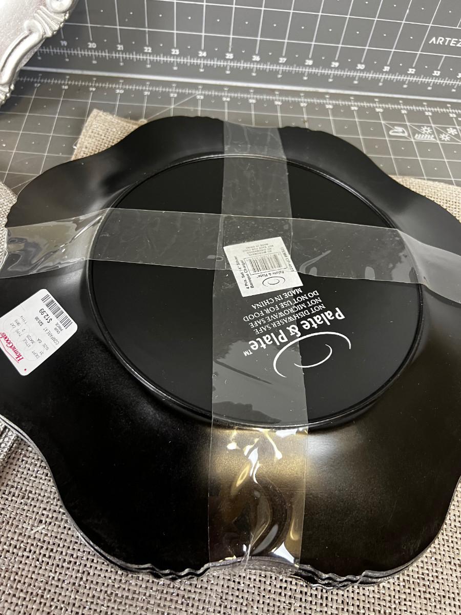 Silver Toned Dinner Placemats and Chargers 4 ea.