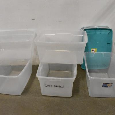 5 Clear Plastic Totes With Lids