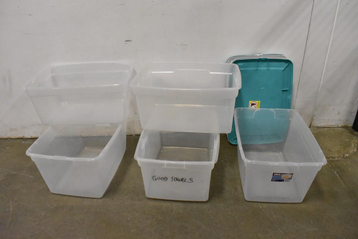 5 Clear Plastic Totes With Lids