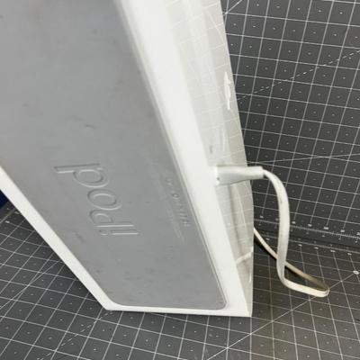 Apple I-Pod A1121 Speaker Doc. 
