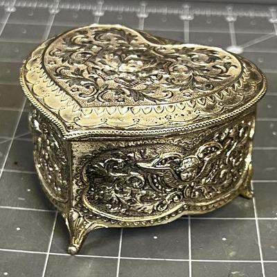 Lovely Silver Metal Jewel Box 
