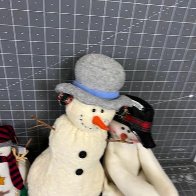 Stuffy Snowman Lot, Time to decorate for the Winter Season