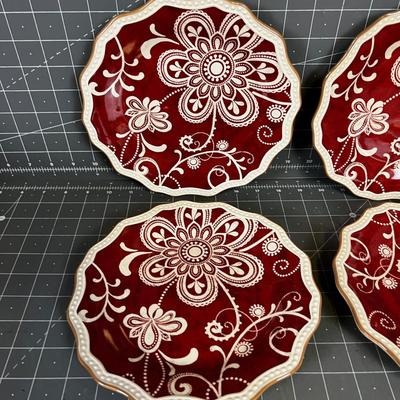 4 Ceramic Plates RED Maribeth 