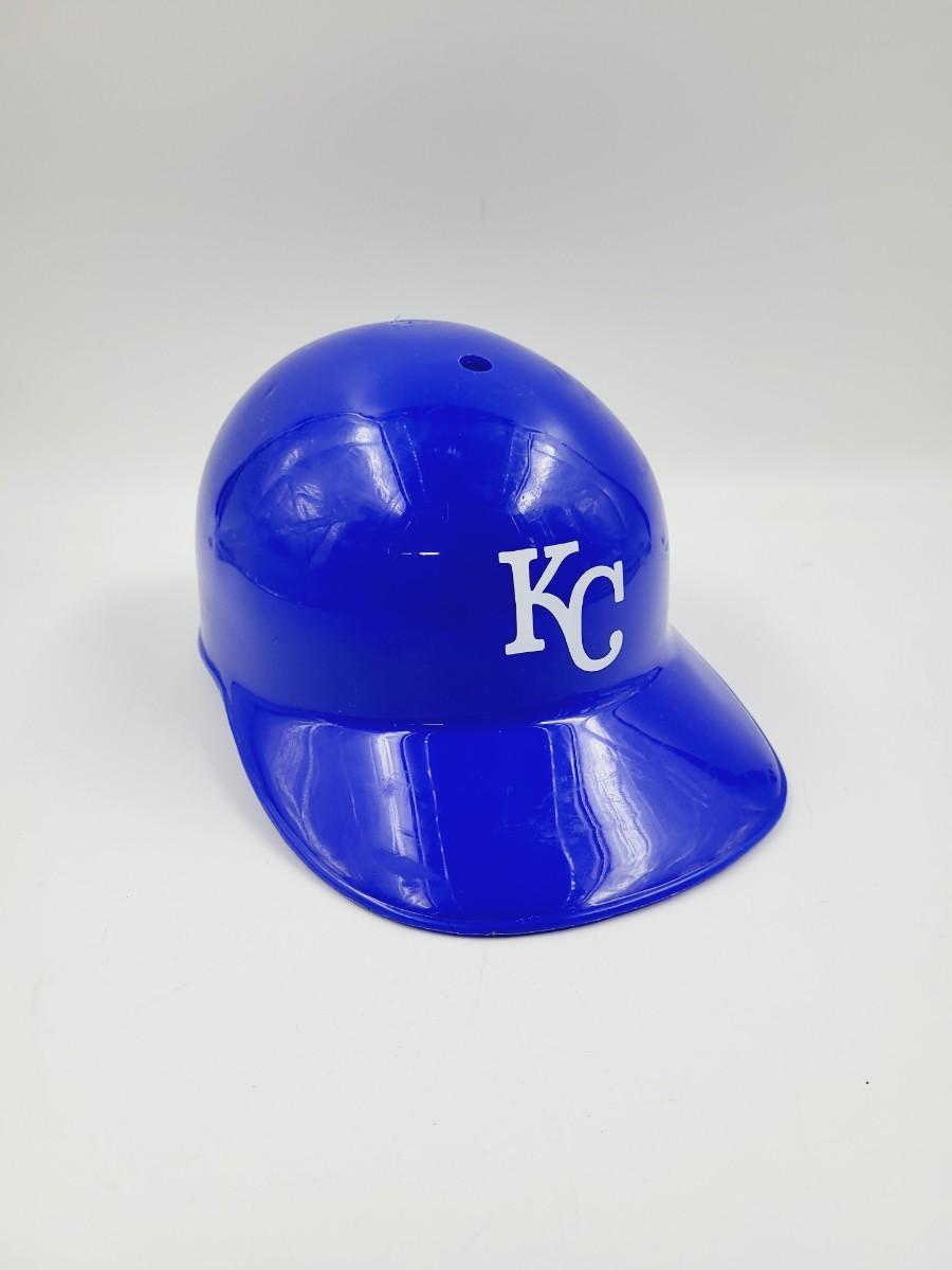 VINTAGE SPORTS PRODUCTS CORP KANSAS CITY ROYALS SOUVENIR BATTING HELMET