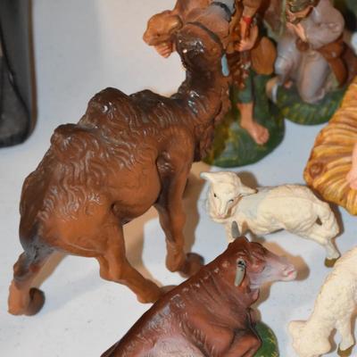 Vintage Italian Nativity Set