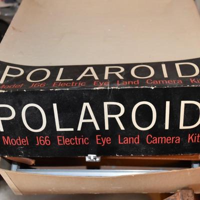 Poloroid J66