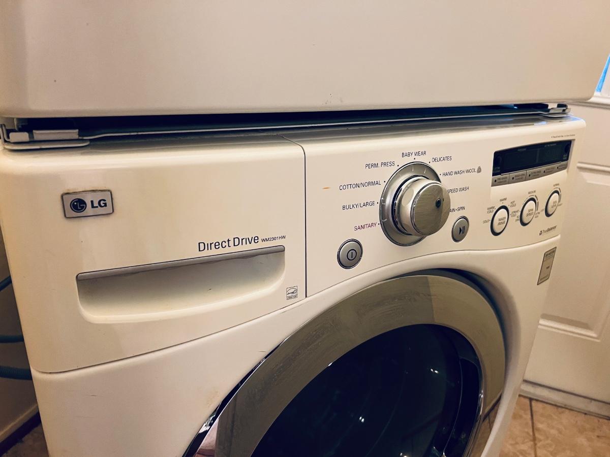 LG Stackable Washer & Dryer Set