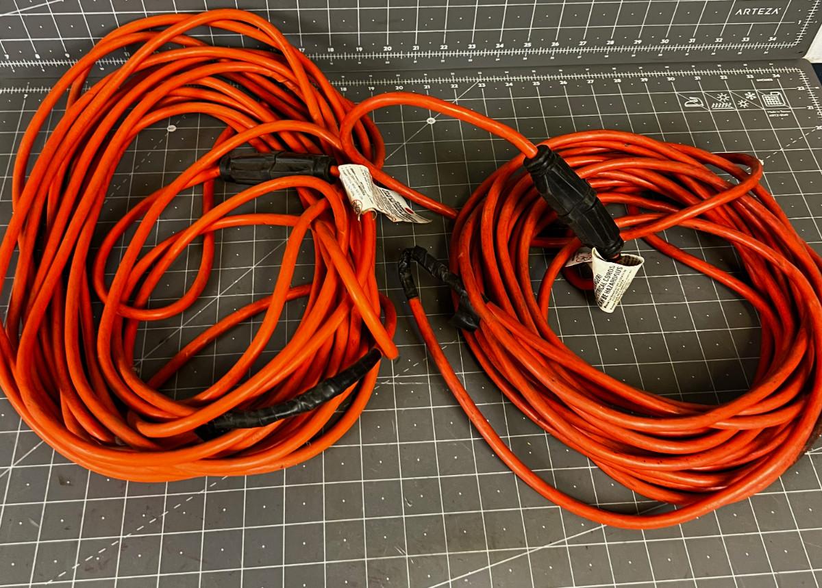 2 Extension Cords