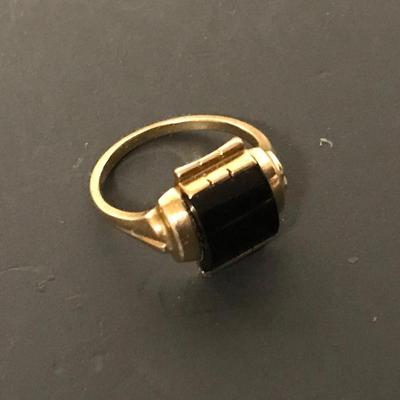 10KT GOLD RING