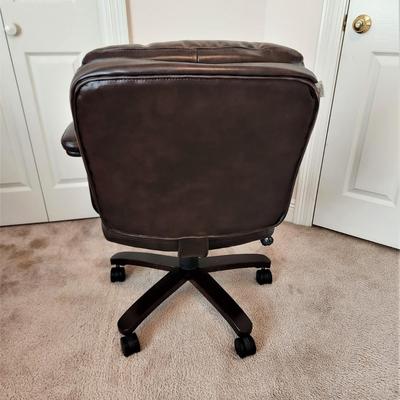 Lot #15 Thomasville Style at Work Office Chair - great condition