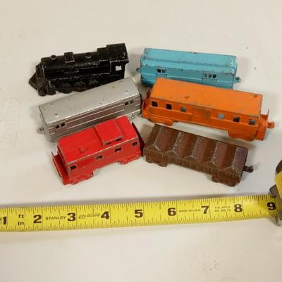 LOT 110  MIDGE TOY TRAIN