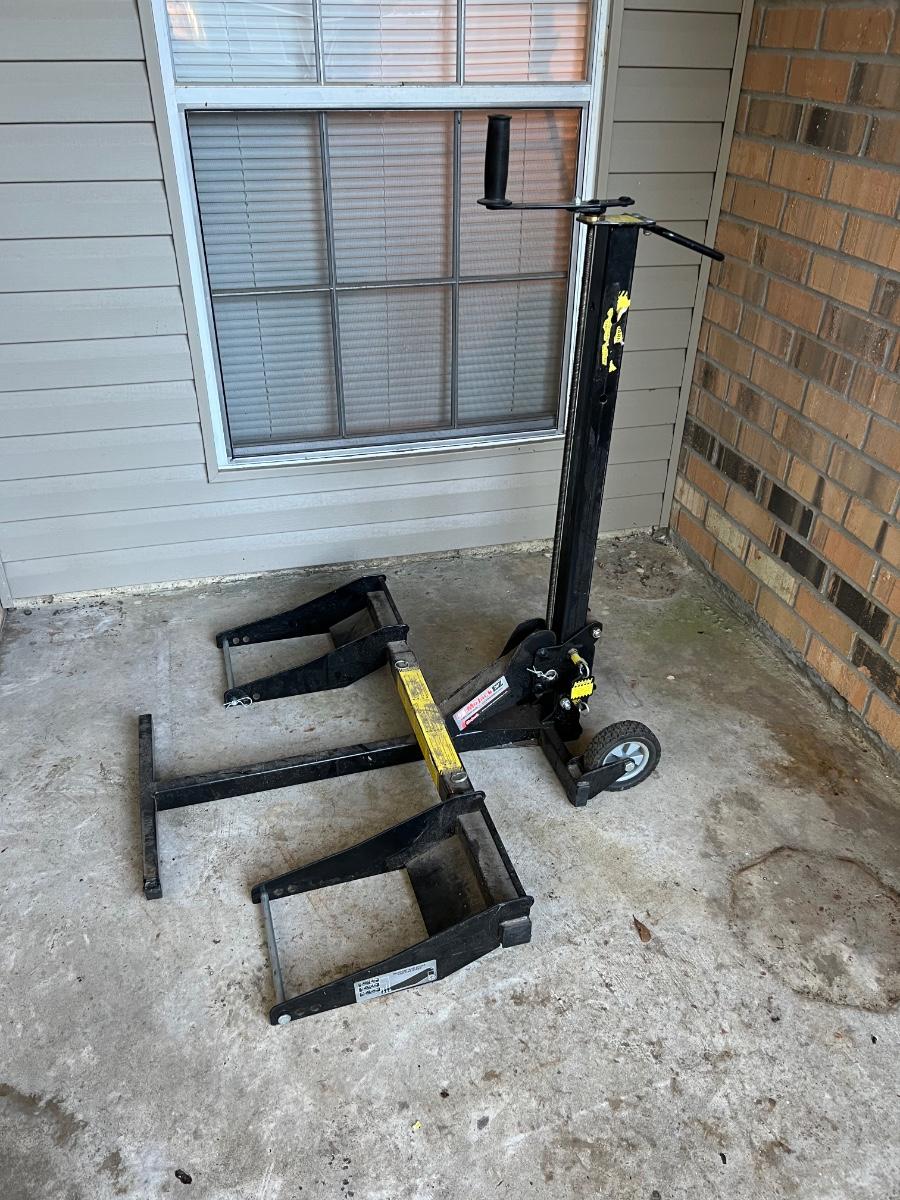 MoJack EZ Mower Lift EstateSales