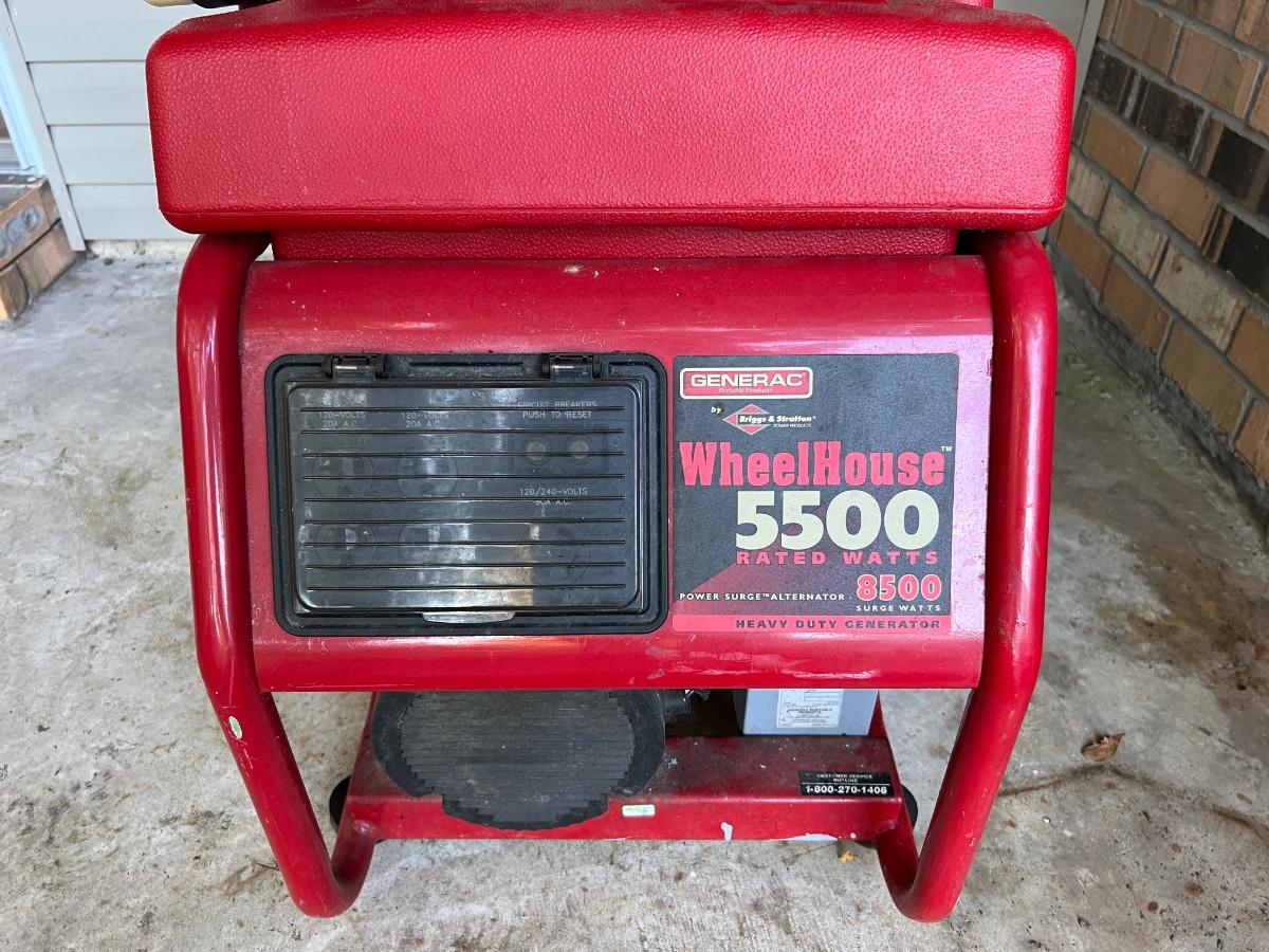 Generac Wheelhouse 5500 Heavy Duty Generator w/30AMP Cord *AsIs