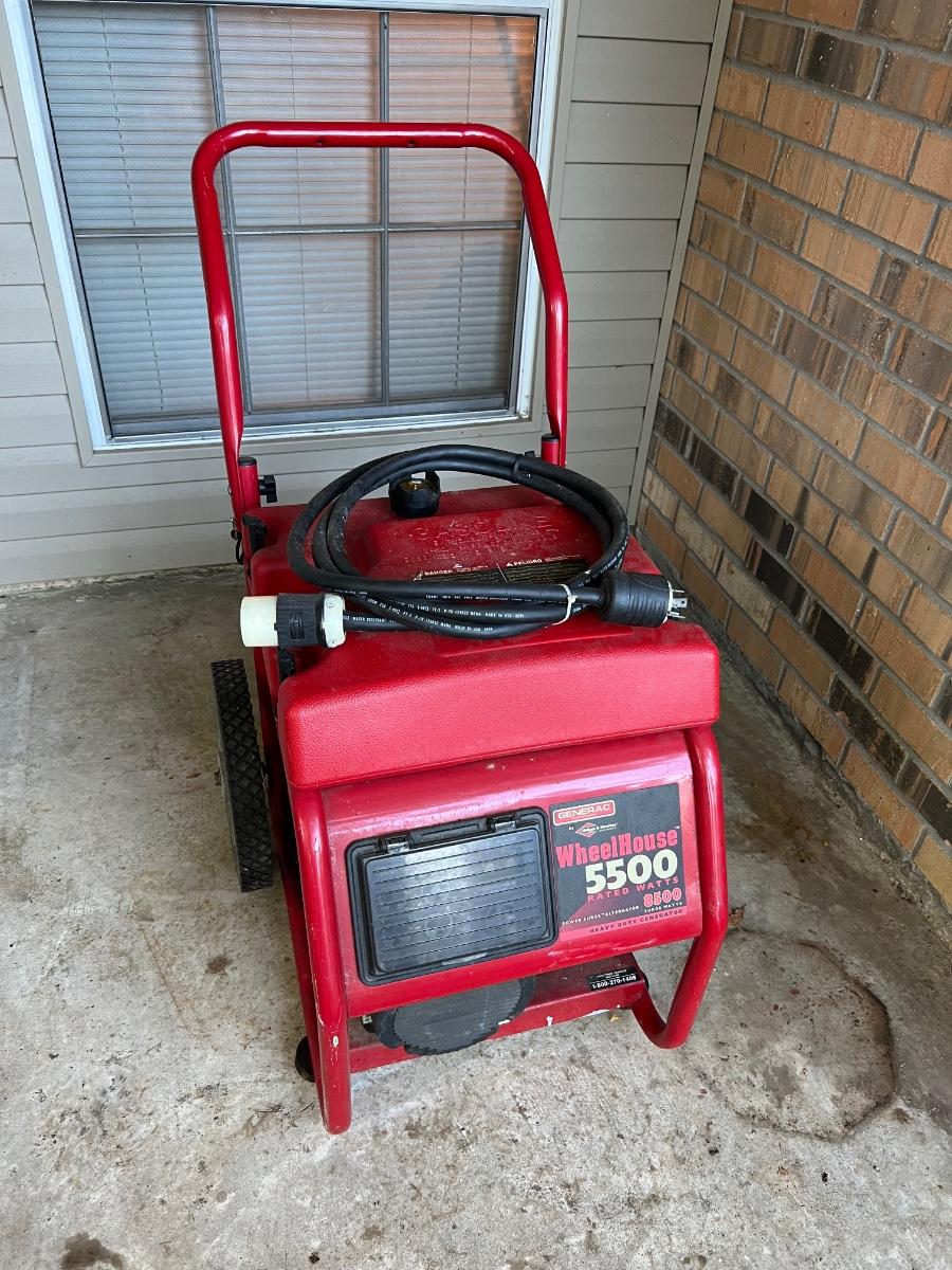 Generac Wheelhouse 5500 Heavy Duty Generator w/30AMP Cord *AsIs