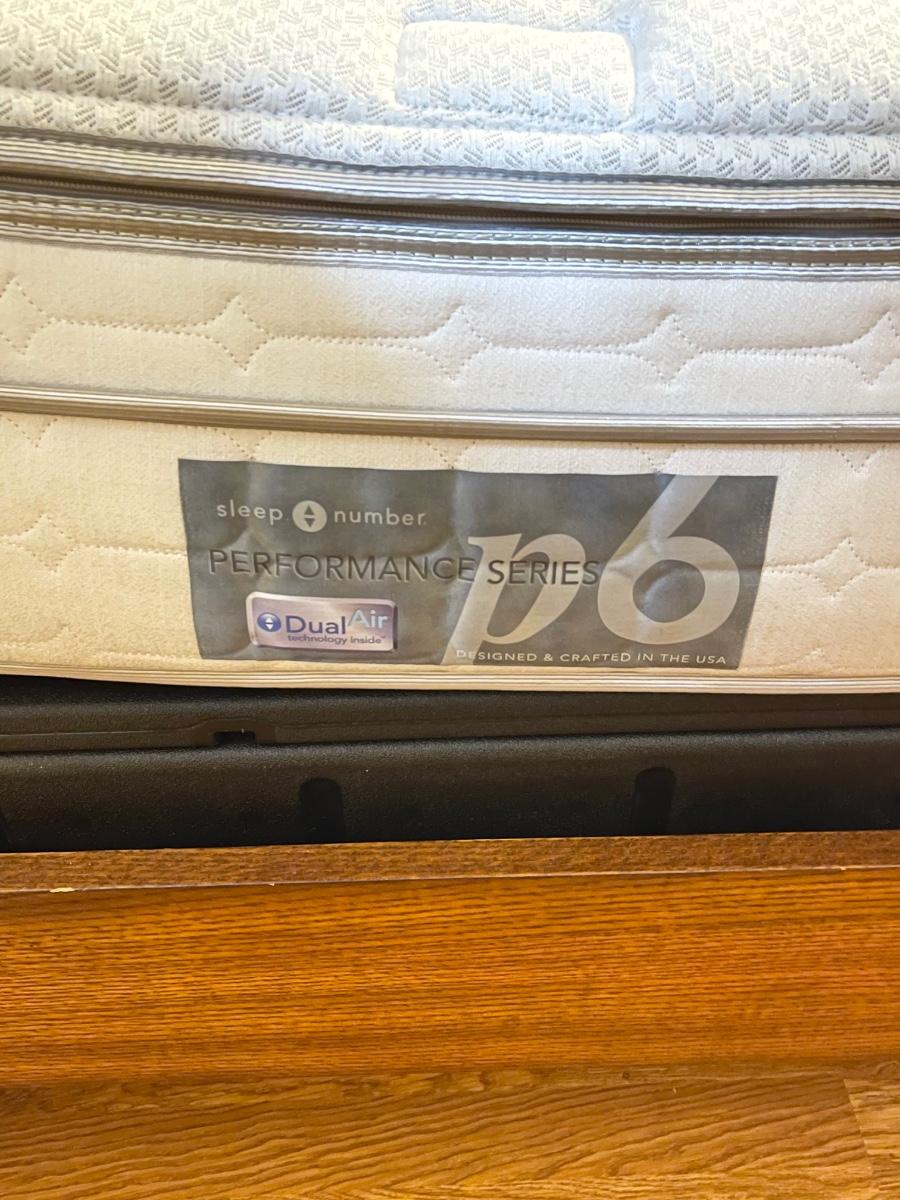 SLEEP NUMBER Performance Series King