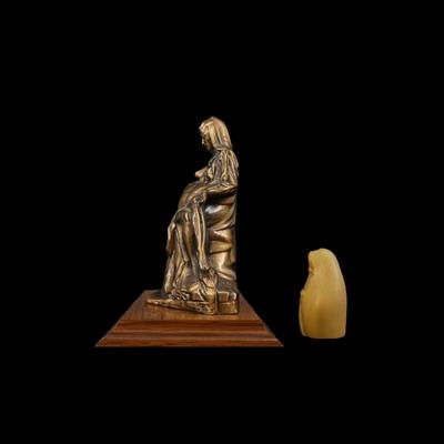 Religious Sculpture and Figurine