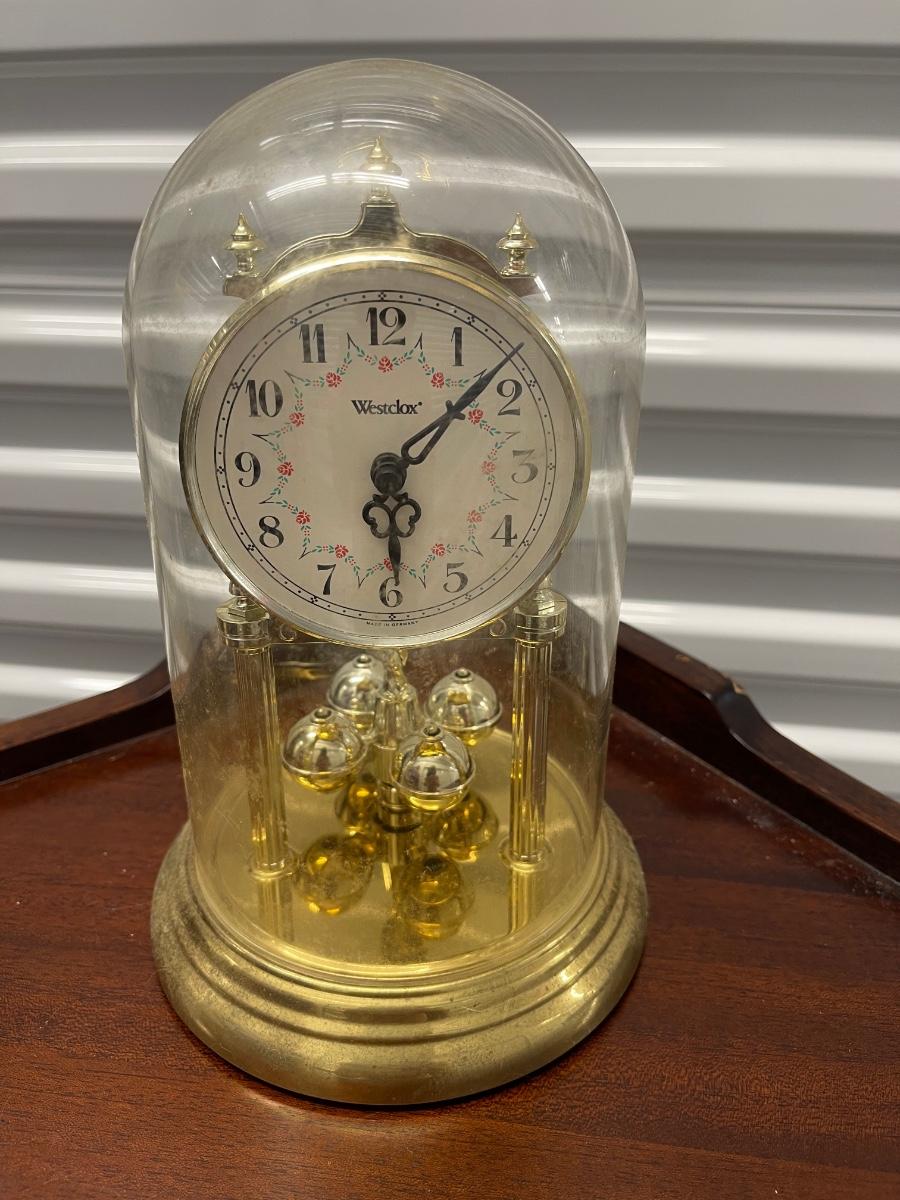 Vintage Westclox dome clock. 9 1/2” x 5 1/2”