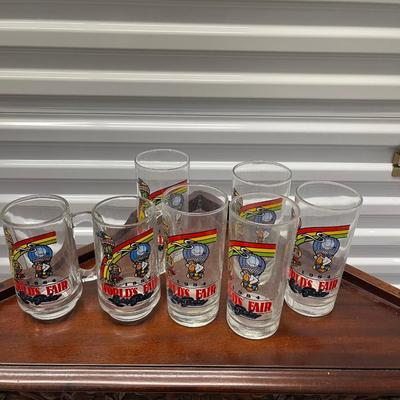 Lot of New Orleans 1984 worlds fair glasses and a mug