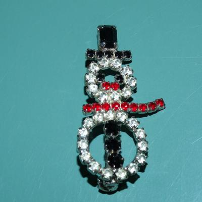 Frosty the Snowman Rhinestone Christmas Pin