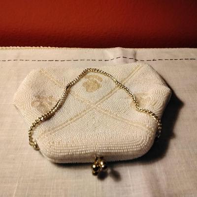 Vintage Sarne of California Import Beaded Clutch Purse