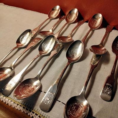 1776-1976 bicentennial silver decorative spoon Set of 13 USA Colonies