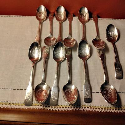1776-1976 bicentennial silver decorative spoon Set of 13 USA Colonies