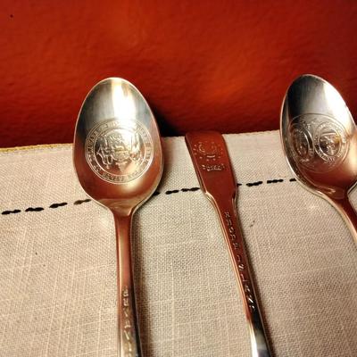 1776-1976 bicentennial silver decorative spoon Set of 13 USA Colonies