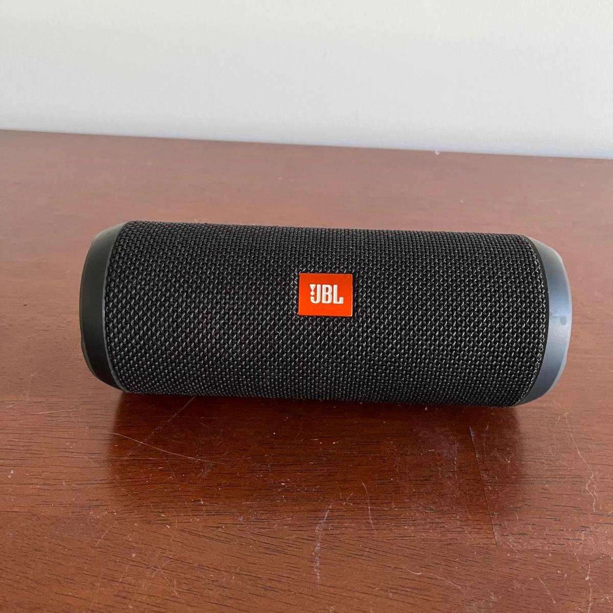 JBL Bluetooth Speaker & Kindle (GMG)