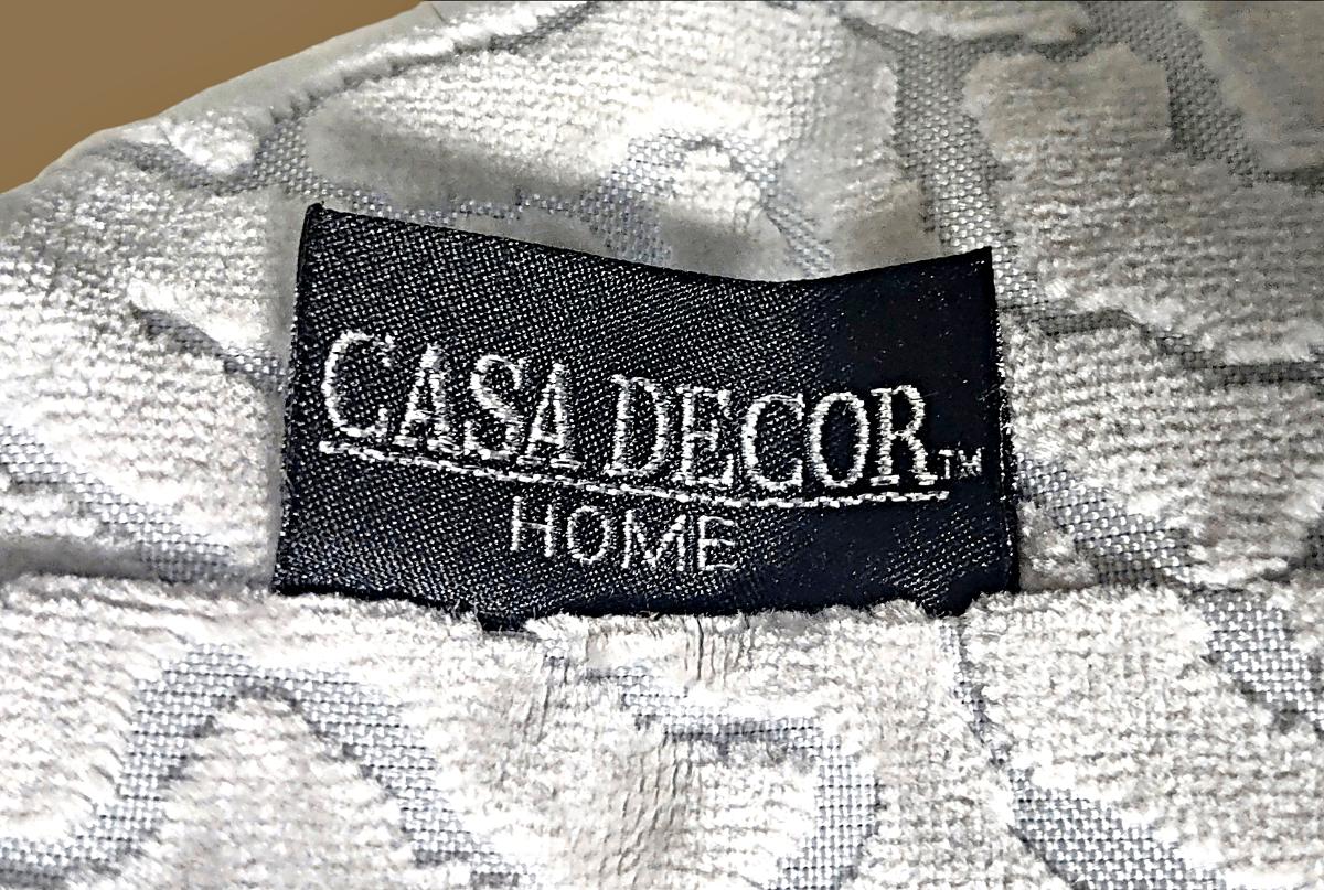 Casa Decor Home Thrw Pillows | EstateSales.org
