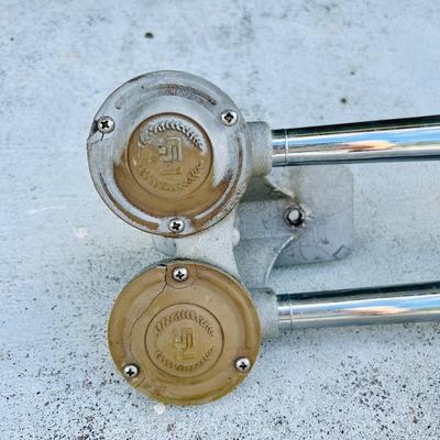 Bobâ€™s Boat Horn and Rod Holders  (G-JM)