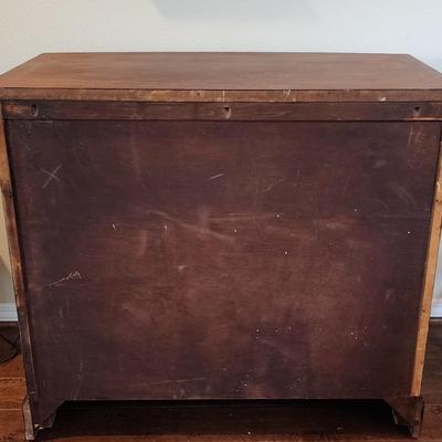 Vintage solid wood 3 drawer dresser