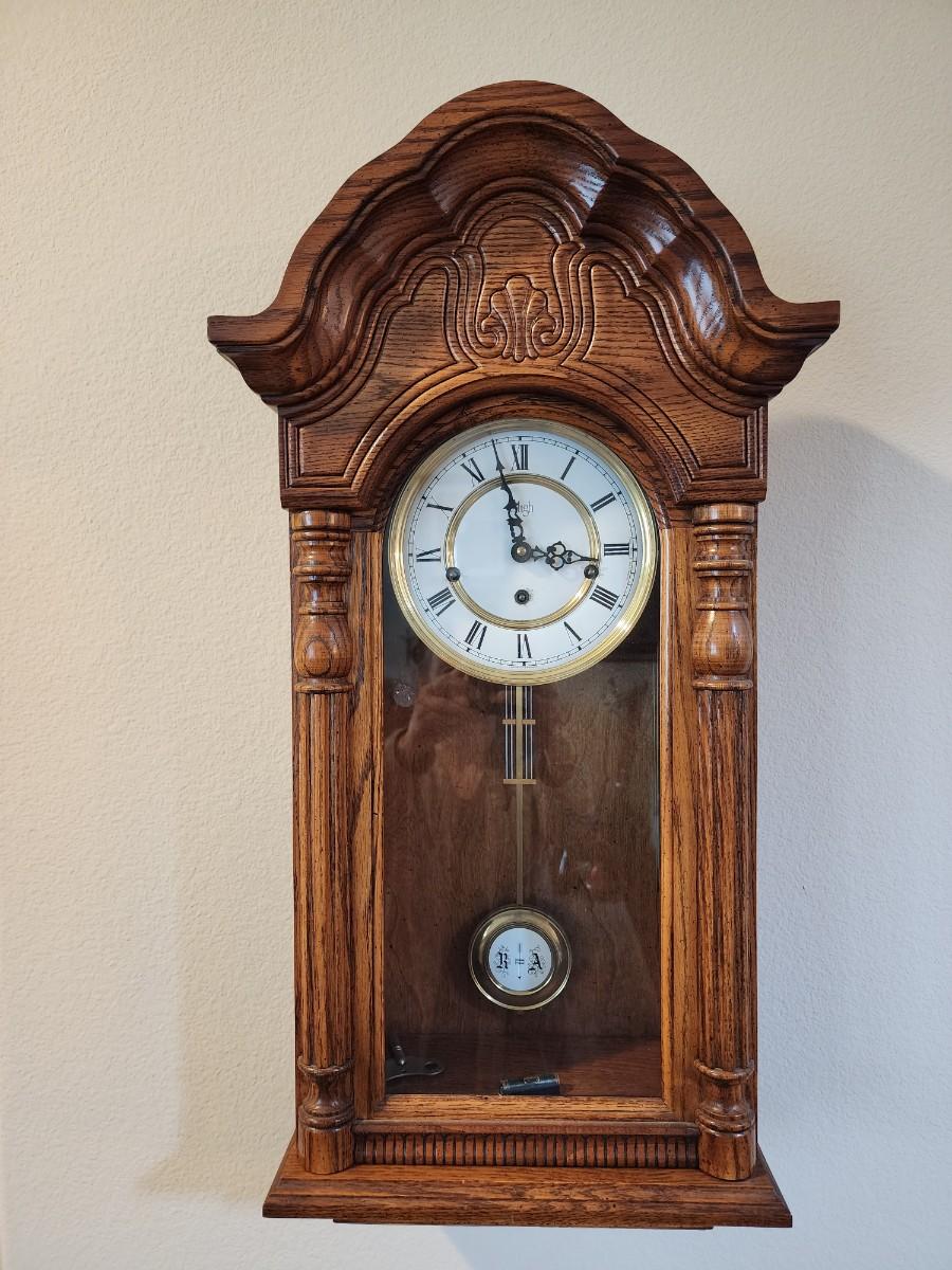 Vintage Sligh Pendulum Wall Clock Model 07021AB
