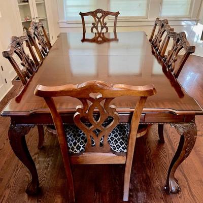 LOT 8 Stoneleigh Mahogany Dining Room Table & Chairs Stanley Furniture Co.  Up To 10'