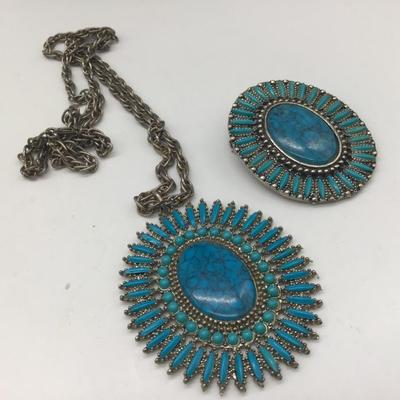 Large Brooch with large Necklace and chain