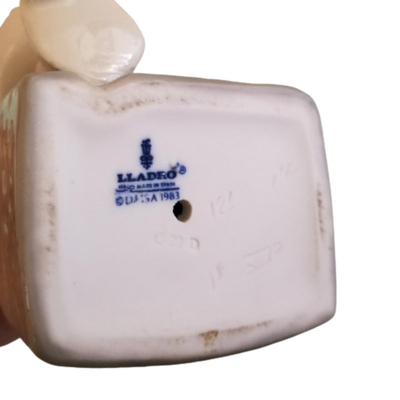 Lladro # 5203 "Little Jester" Retired Figurine by Juan Huerta