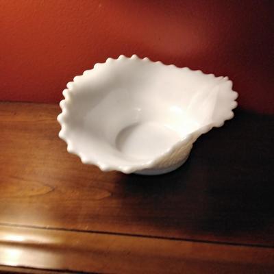 Vintage Anchor Hocking Milk Glass Hobnail Fruit Bowl - Made in the USA - 1950â€™s