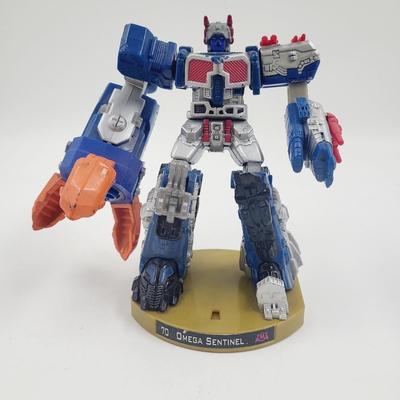 2006 TRANSFORMER ATTACTIX 5' OMEGA SENTINEL FIGURE