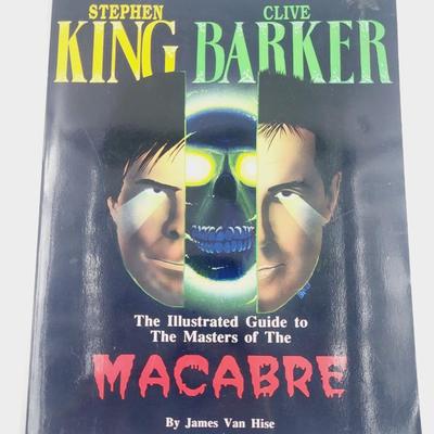STEPHEN KING & CLIVE BARKERS ILLISTRATED GUIDE TO THE MASTERS OF MACABRE COLLECTABLE BOOK