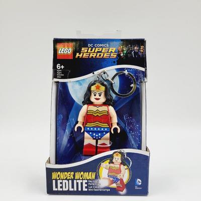 DC WONDER WOMAN LEDLITE KEYCHAIN NEW