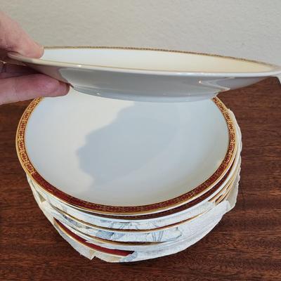 Vintage Porcelana Real Brasil Porcelain set of dishes - 98 Pieces