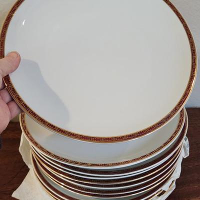Vintage Porcelana Real Brasil Porcelain set of dishes - 98 Pieces