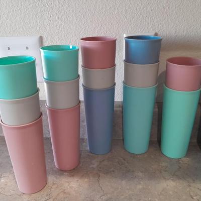 TUPPERWARE PITCHER AND CUPS