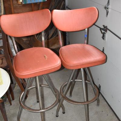MCM Stools