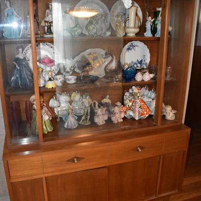 Basic Witz Dining Room Set