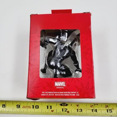 HALLMARK AVENGERS BLACK PANTHER ORNAMENT