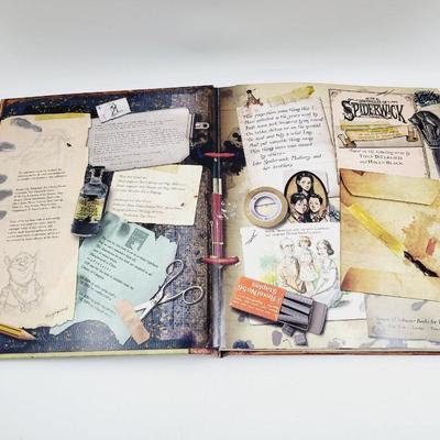 THE CHRONICLES SPIDERWICK COLLECTABLE BOOK