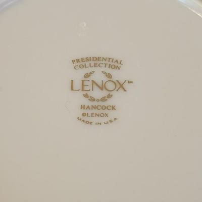 Lenox Presidential Collection - Hancock - Porcelain formal dinner ware. 34 Pieces