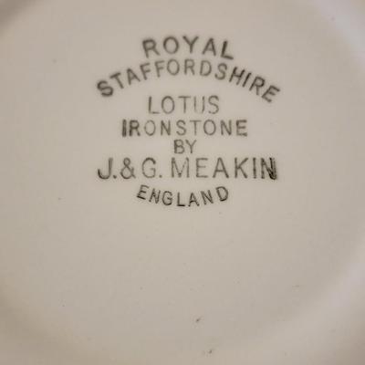 Vintage Royal Staffordshire Lotus Ironstone by J & G Meakin England dinner ware - 43 pieces