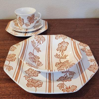 Vintage Royal Staffordshire Lotus Ironstone by J & G Meakin England dinner ware - 43 pieces